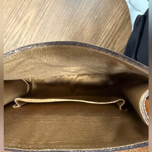 Lucky Brand Vtg Terra Cotta 100% CowHide Leather Horseshoe Purse Handbag - Picture 8 of 8